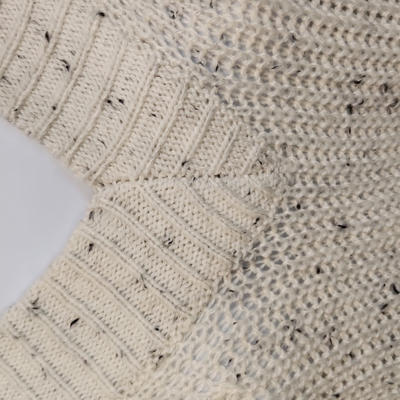 𝅺elan Hi/Low Vneck Sweater NWOT - Picture 4 of 8